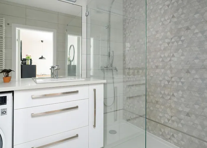 Bright Bulgarska With Parking Near Enea Stadium By Renters Διαμέρισμα *