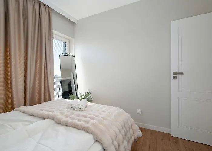 Bright Bulgarska With Parking Near Enea Stadium By Renters Διαμέρισμα