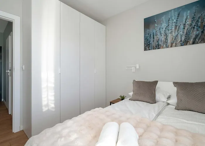 Bright Bulgarska With Parking Near Enea Stadium By Renters Πόζναν