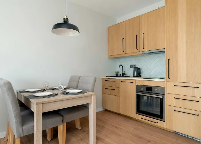 Bright Bulgarska With Parking Near Enea Stadium By Renters Πόζναν